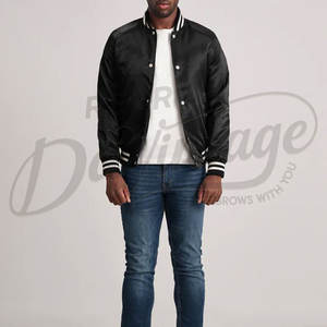 Blouson Bomber Varsity en Satin Noir pour Homme avec Poignets Côtelés Rayés et Fermeture à Boutons Pression – Vêtement d'extérieur Léger et de Qualité Supérieure - Product Image 3