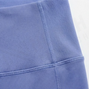 Conjunto Deportivo Ligero para Mujer, Ropa de Yoga con Logotipo Personalizado, Top Corto sin Mangas, Ropa Deportiva Activa - Product Image 5