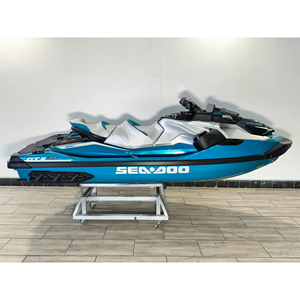 Jet ski haute performance avec système de contrôle de précision pour une utilisation professionnelle en course aquatique - Product Image 2