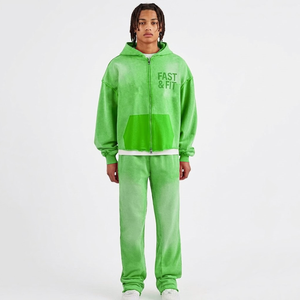 Survêtement d'entraînement pour homme, coupe ajustée, à capuche, manches longues, personnalisé, haute qualité, collection Hiver 2026 - Product Image 1