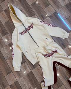 Ensemble survêtement personnalisé pour homme avec imprimé toile d'araignée, sweat à capuche et pantalon de survêtement - Product Image 4