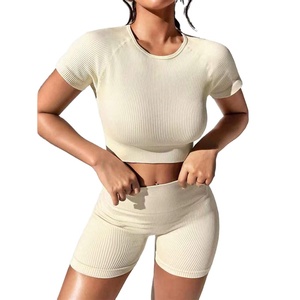 ที่กําหนดเองขายส่งผู้หญิงออกกําลังกายRibbedแขนสั้นเอวสูงBikerกางเกงขาสั้นควบคุมหน้าท้อง2ชิ้นฤดูร้อนชุด - Product Image 1