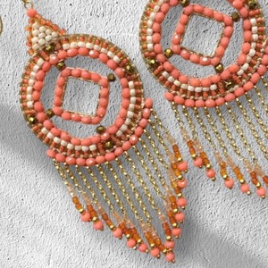 Boucles d'oreilles perlées de la série Luxe, qualité supérieure, finition brillante, article d'usine en gros - Product Image 4
