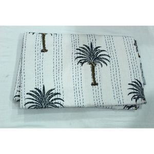 Couette Kantha Écologique Motif Arbre, Faite à la Main, en Coton Imprimé, Lavable, Douce, Décoration Maison Écoresponsable, Cadeau de Pendaison de Crémaillère - Product Image 3