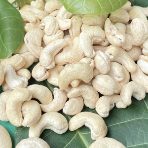 Nueces de Anacardo Crudas Directamente de Fábrica, WW180, WW240, WW320, LP, Nueces de Anacardo a Granel con Empaque Personalizado - Product Image 1