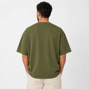 T-shirts surdimensionnés de qualité supérieure pour hommes, avec une texture douce, une forme confortable, une liberté de mouvement facile, une sensation respirante et une qualité durable. - Product Image 3