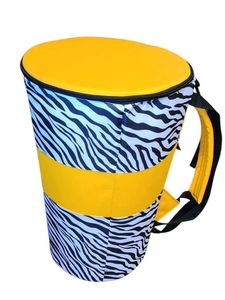 กระเป๋าทรงกลมมีแผงวงกลมสีส้มโดดเด่นบนตัวกระเป๋าโพลีเอสเตอร์สีเทา - Product Image 2