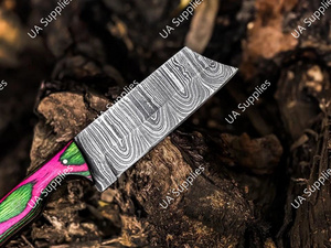 มีดล่าสัตว์เหล็กดามัสกัสตีขึ้นรูปด้วยมือ ใบมีดตรงคมกริบ คุณภาพสูง ด้ามไม้ปักก้าหลากสี รับผลิตตามแบบ OEM คุณภาพดีที่สุด - Product Image 5