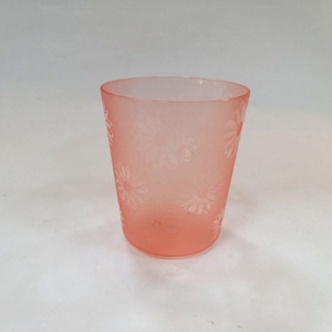 Vaso acrílico reutilizable con diseño de margaritas - Product Image 3