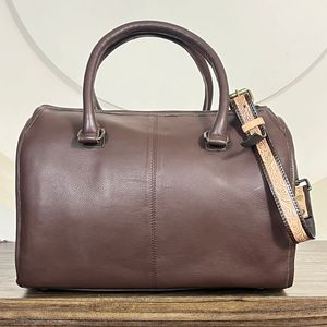 Bolsa de Viaje Grande de Cuero Repujado Super September, Diseño de Corazón Hecho a Mano, Bolso de Mano Floral Vintage, Bolsa Perfecta - Product Image 5