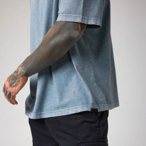 เสื้อยืดผู้ชายแบบ OEM/ODM สั่งทำพิเศษ ทรงโอเวอร์ไซส์ ไซส์ใหญ่พิเศษ พร้อมสกรีนโลโก้ สำหรับผู้ชายและผู้หญิง - Product Image 4