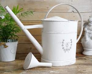 Arrosoir de jardin moderne en métal avec poignée confortable et revêtement antirouille pour plantes succulentes, herbes et pots de fleurs - Product Image 4