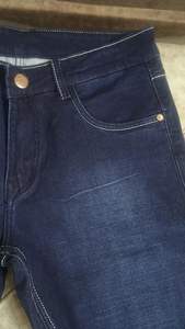 กางเกงยีนส์เดนิมทรงสลิมฟิตสีน้ำเงินเข้มคลาสสิกสำหรับผู้ชาย ผลิตจากผ้าคอตตอนผสมพรีเมียมที่ยืดหยุ่นได้ เพื่อความสบายและความยืดหยุ่นที่ดีขึ้น - Product Image 4