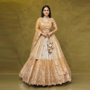 Lehenga Choli de Seda Banarasi con Bordado Zari Pesado, Falda Nupcial, Blusa de Diseñador, Dupatta de Tela Suave, para Bodas, Diwali, Fiestas en la Playa - Product Image 2