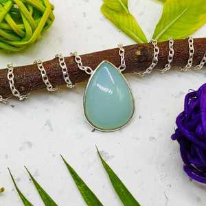Collar de cadena con bisel de piedras preciosas de Calcedonia Aqua, joyería Bohemia delicada hecha a mano de Plata de Ley 925 para niños - Product Image 1