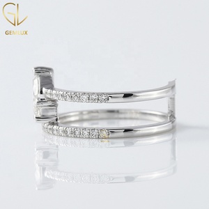 Bague de mariage Swirl, bague en moissanite à taille ronde, bague de fiançailles en diamant marquise, bague en or blanc 14 carats au design unique - Product Image 5