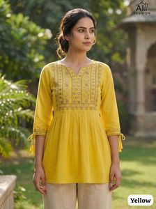 Haut court élégant pour femme en rayonne brodée, style occidental tendance, idéal pour les soirées, les sorties décontractées et les collections de mode. - Product Image 6