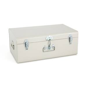 Elegante Baúl de Almacenamiento Metálico Color Crema con Herrajes Blancos y Tapa Segura para una Organización del Hogar - Product Image 1