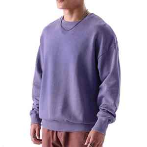 T-shirt de sport léger en polyester pour homme, col rond, respirant, à manches longues, avec logo en chenille - Product Image 3