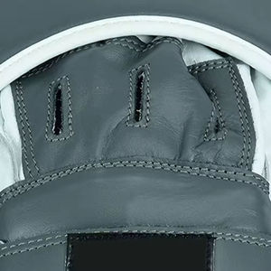 Guantes de Boxeo Profesionales de Alta Calidad en Cuero PU, Diseño Nuevo, para Entrenamiento de Boxeo - Product Image 4