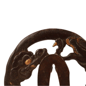 Tsuba de sabre rond en fer poli antique de la période Edo japonaise, motif Dragon Sukashi, signé Eisho - Product Image 6