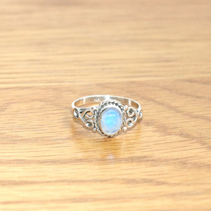 Bague en pierre de lune bleue feu, argent sterling 925, pour tous les jours, cadeau de fiançailles pour elle - Product Image 4