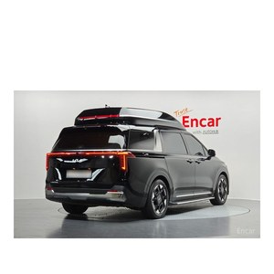 Kia Carnival 2024, Limusina de Techo Alto, 9 Pasajeros, Gasolina, Caja de Cambios Automática, Asientos de Cuero, Cámara Trasera, 46,587 km - Product Image 2