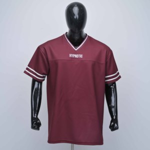 เสื้อฟุตบอลคอกลมสีแดงเลือดหมูสำหรับผู้ชาย คุณภาพสูง แบบสั่งทำพิเศษ แขนสั้น ระบายอากาศได้ดี ผลิตจากโพลีเอสเตอร์ ทรงปกติ สีพื้น ชุดกีฬา - Product Image 1