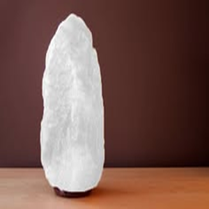 Lampe en sel blanc de l'Himalaya originale, sculptée à la main, lampe en cristal de roche pour éclairage d'ambiance, relaxation, méditation, décoration de la maison - Product Image 6