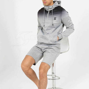Ensemble de sweats à capuche pour hommes, construction durable, adapté aux activités sportives et aux loisirs. - Product Image 2