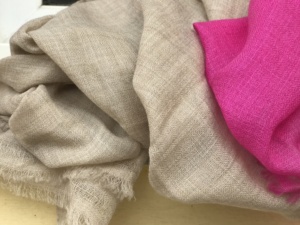 Bufanda KMB Pashmina Ultrafina Tejida a Mano, Super Cachemira para Mujer, Color Sólido, Ligera, Multiusos, Suave, para Verano - Product Image 2