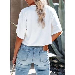 เสื้อยืดคอกลมแขนสั้นผ้าฝ้าย 100% สำหรับผู้หญิง ทรงหลวม พิมพ์ลาย ครอปท็อป ดีไซน์โอเวอร์ไซส์  ปักลายเรียบง่าย สีดำ สีขาว สไตล์ลำลอง - Product Image 4