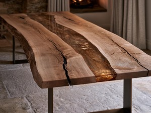 Table à manger en bois avec pieds en métal, style rustique, incrustation en résine époxy faite à la main, plateau rectangulaire moderne - Product Image 6