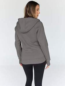 เสื้อฮู้ดซิปผู้หญิงคุณภาพสูง ผ้าฟลีซทรงโอเวอร์ไซส์ ป้องกันขนร่วง ระบายอากาศได้ดี โลโก้ด้านหน้า ผ้าฝ้าย 100% สกรีนลายตามสั่ง - Product Image 3