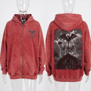 Sweat à capuche surdimensionné bordeaux personnalisé avec imprimé graphique Château Gothique, pour homme, effet délavé vintage, en tissu épais, style streetwear, fabricant - Product Image 5