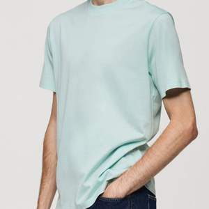 Camiseta Oversize de Moda, Prenda de Algodón de Alta Calidad, Camiseta Oversize Clásica de Algodón Peinado con Sensación de Lujo - Product Image 1