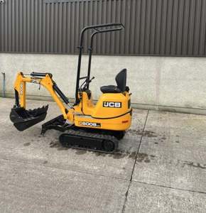 Mini-excavatrice sur chenilles JCB 8008 CTS de 2012, légèrement utilisée, avec godet repuissé, à vendre - Product Image 6