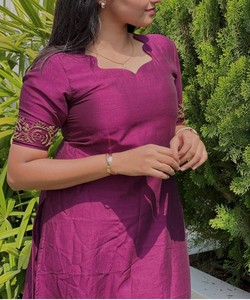 ชุดเสื้อผ้าฝ้ายวิชิตร้าลายแฟนซี งานทอมือ สำหรับใส่ทุกวัน ราคาขายส่ง เสื้อผ้าชาติพันธุ์ สีไวน์ - Product Image 2