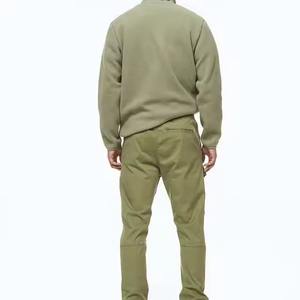 Survêtements en molleton respirants pour hommes 2026 – Vente en gros OEM, design tendance, logo personnalisé, haute qualité, coupe ample - Product Image 2