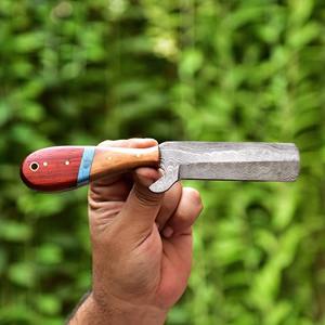 Couteau de chasse et de camping industriel en acier Damas forgé à la main, lame droite ultra-affûtée, OEM - Product Image 3