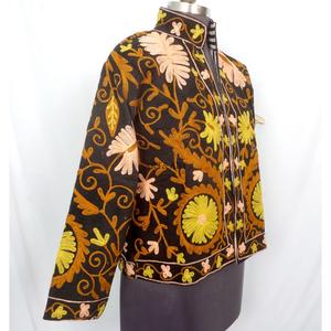 Amazing Look Cotrise Embroidery Floral Quilted Autumn Winter <b>Jacket</b> Women's Regular Length <b>Mandarin</b> <b>Collar</b> Full Sleeve Button - Product Image 4