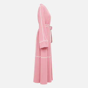 Abaya de haute qualité à devant ouvert, manches longues, élégante, avec ceinture, style long et élégant, avec passepoil. - Product Image 3