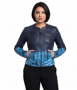 Veste d'hiver coupe-vent en cuir véritable bleu ombré pour femme, style motard, avec plusieurs fermetures éclair, teinture dégradée, coupe ajustée, personnalisable, vente en gros - Product Image 2