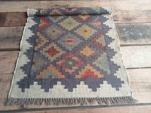 Tapis Kilim Géométrique Rectangulaire Fait Main Tufté à la Main en Laine, Acrylique et Latex Écologique à Poils Moyens pour Salon, Nettoyage Localisé - Product Image 1