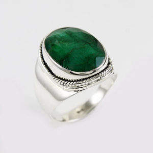<b>Emerald</b> Gemstone <b>Ring</b> Handmade Green Stone Jewelry Boho Statement Unisex <b>Ring</b> - Product Image 1