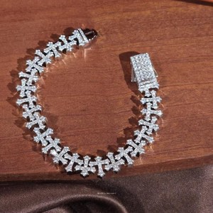Bracelet Tennis Unisexe en Argent 925 Plaqué Rhodium avec Croix et Moissanite, Chaîne à Maillons, Bijou Hip Hop pour Fête - Product Image 5