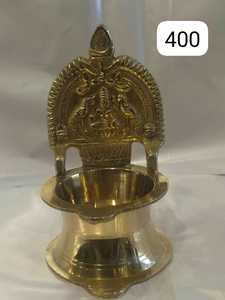 Hot <b>Sale</b> Brass Traditional Handcrafted Pooja Diya <b>Oil</b> <b>Lamp</b> with Decorative Diya Holder <b>For</b> Home Temple Festival Decor Gifts Use - Product Image 3