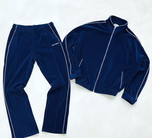 Conjunto de Sudadera con Capucha y Pantalones de Chándal de Terciopelo para Hombre, con Logotipo Personalizado, de Peso Pesado, Oversize, con Cremallera, Remaches y Pedrería, y Bordado - Product Image 1