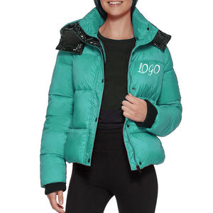 Doudoune légère tendance 2026 avec logo personnalisé, manteau doudoune oversize pour l'extérieur, doudoune d'hiver personnalisée pour femme - Product Image 4