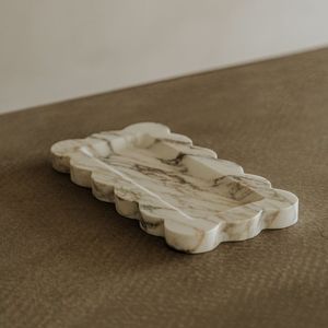 Bandeja de Servir de Mármol Natural con Asas Resistentes para un Transporte Cómodo y una Presentación Elegante de Alimentos Durante Celebraciones - Product Image 6
